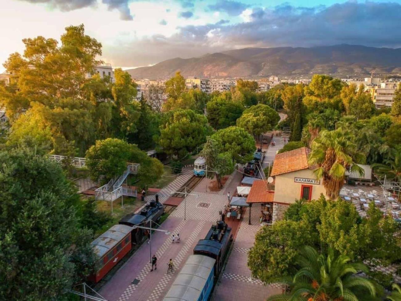Kalamata'S Sunny Retreat Near The Historic Center Buitenkant foto