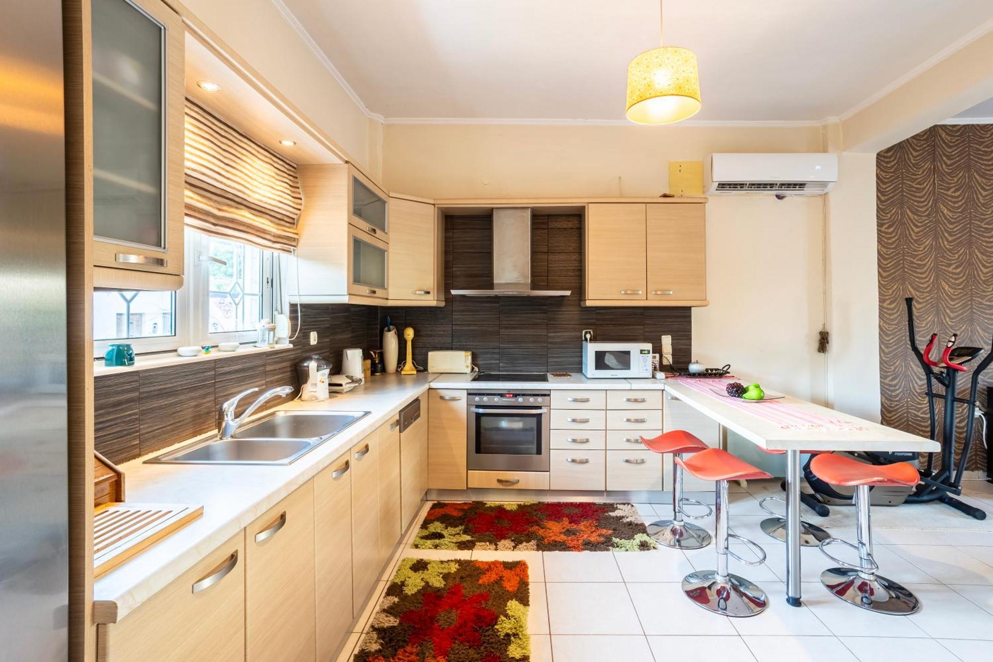 Kalamata'S Sunny Retreat Near The Historic Center Buitenkant foto