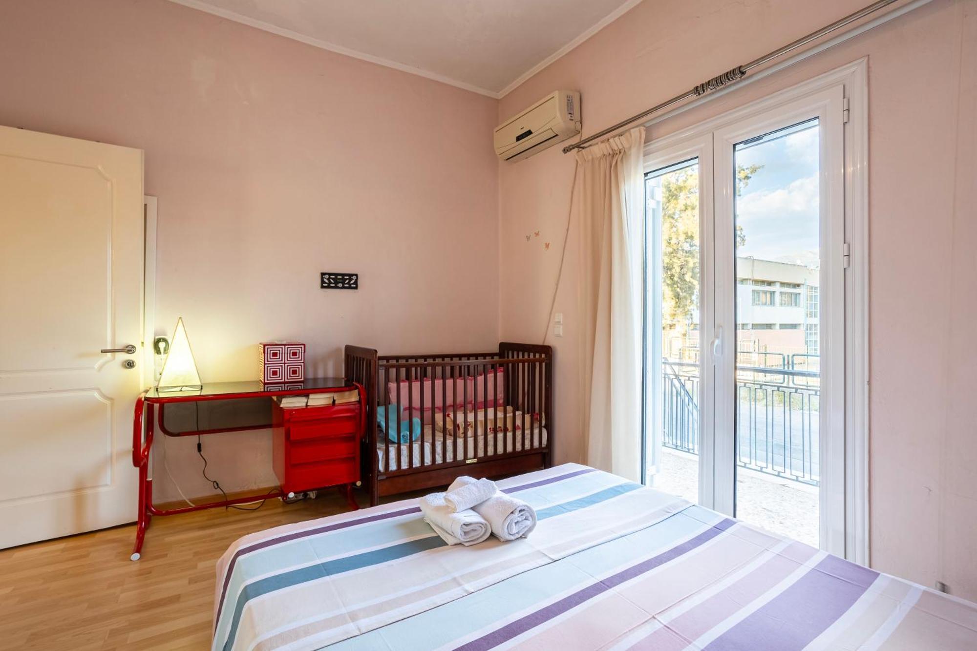 Kalamata'S Sunny Retreat Near The Historic Center Buitenkant foto