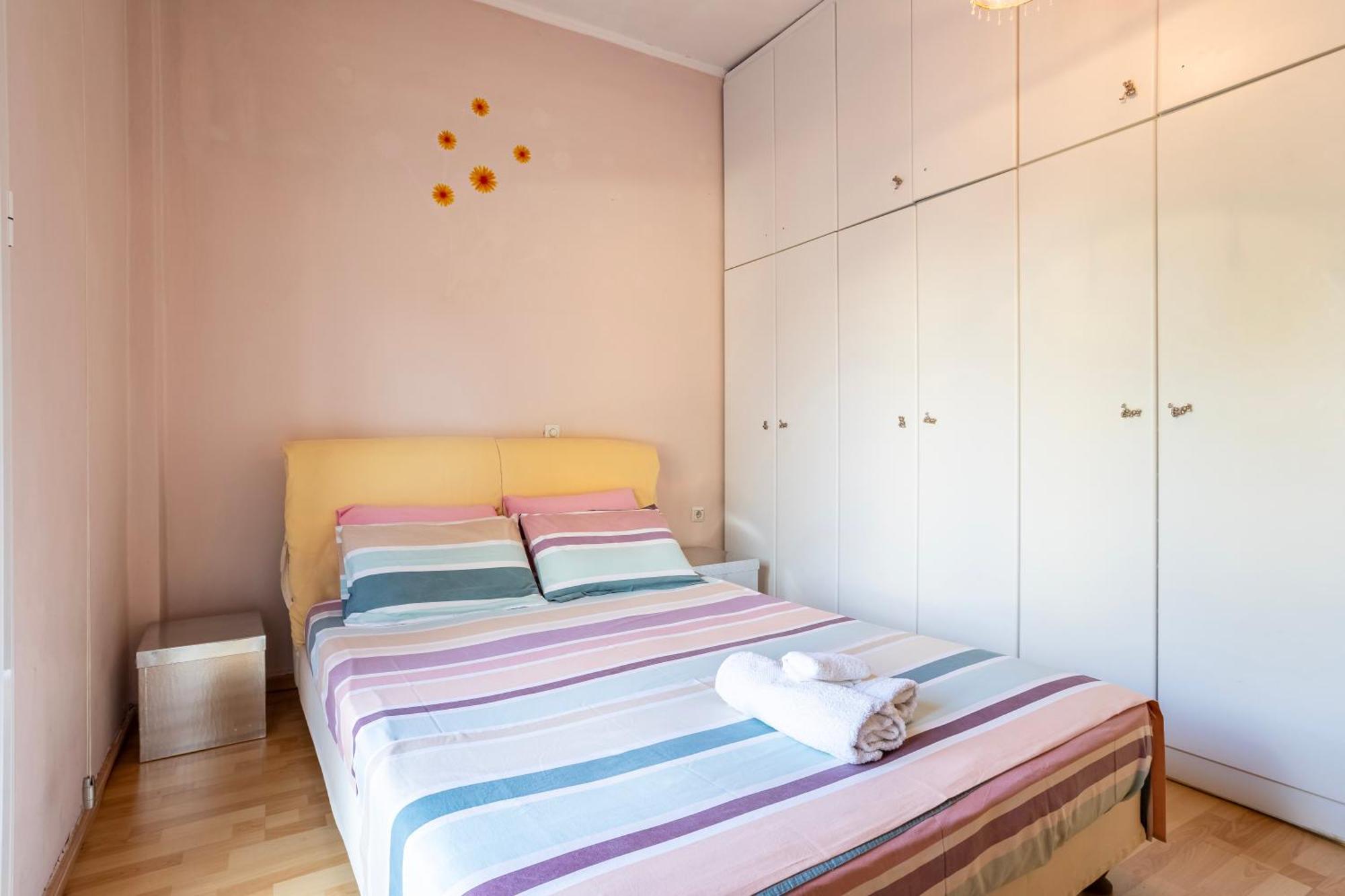 Kalamata'S Sunny Retreat Near The Historic Center Buitenkant foto