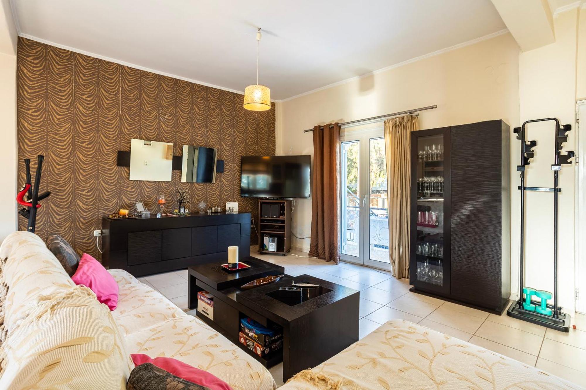 Kalamata'S Sunny Retreat Near The Historic Center Buitenkant foto